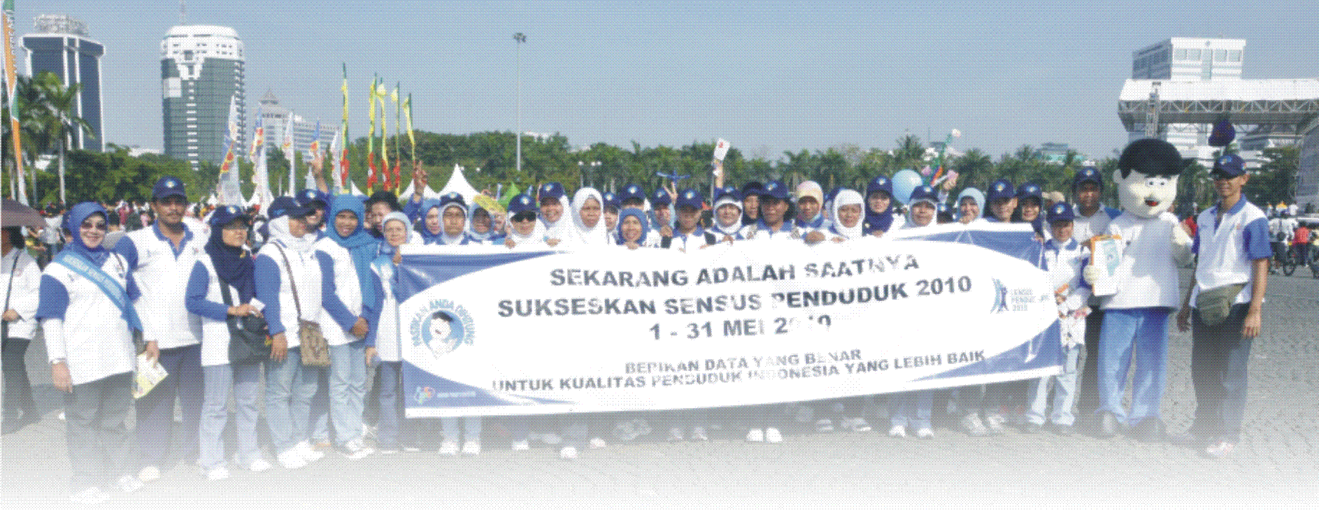Dharma Wanita Persatuan BPS: Totalitas dalam Kampanye SP2010 (Indonesian Version)